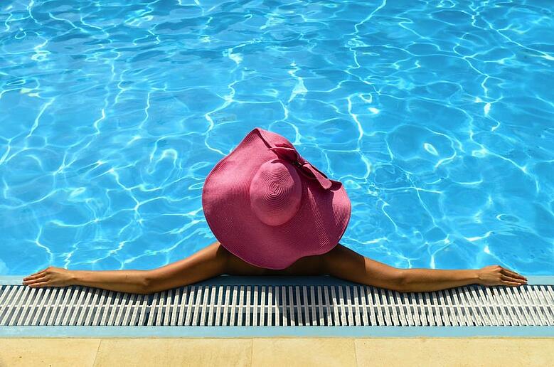 pros-and-cons-of-a-solar-pool-heater