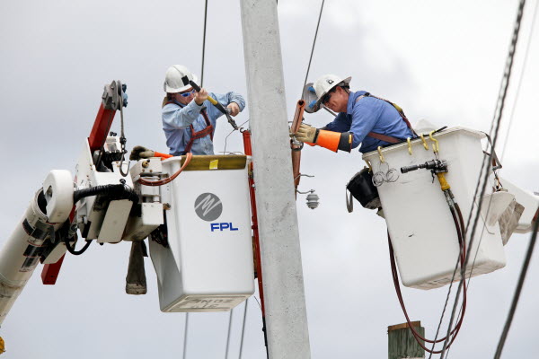 FPL_crew_146945a_3.jpg