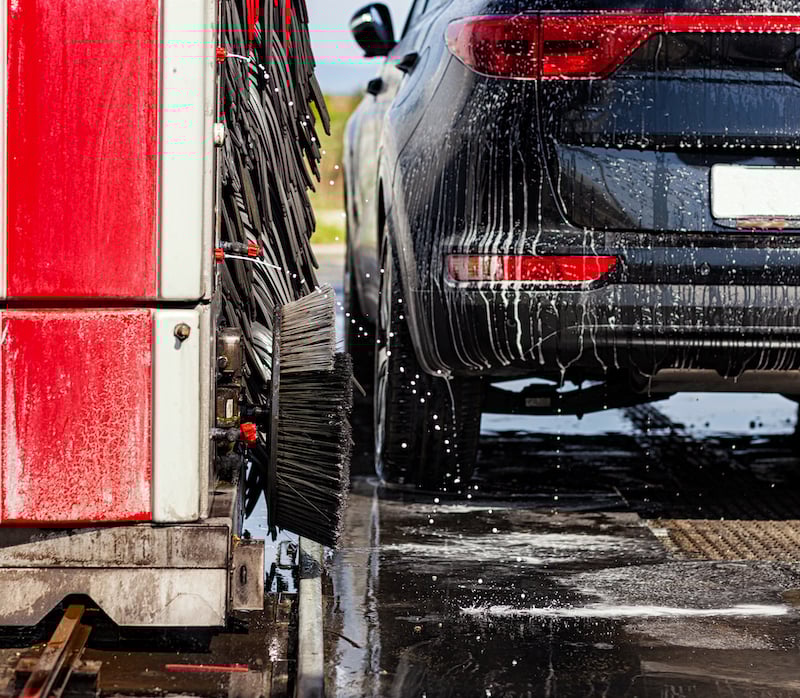black-car-in-automatic-car-wash-2023-05-05-23-27-56-utc