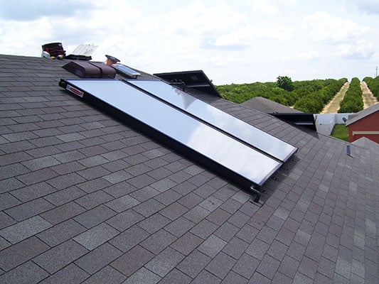 Solene-Solar-Hot-Water-System-with-Panels