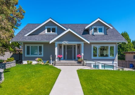 most-efficient-types-solar-panels-for-pools.jpg